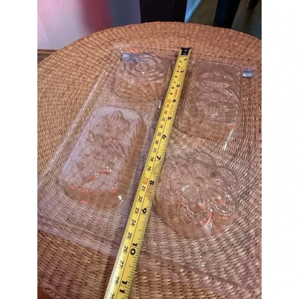 Hard Plastic Floral Mold